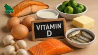 طبق يحتوي على أطعمة غنية بفيتامين د تتفوق على التونة مثل السلمون والبيض