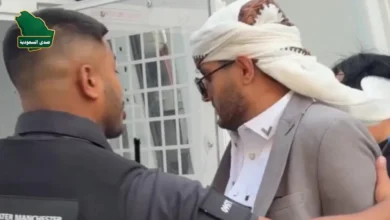 "الجنبية" اليمنية في شوارع مانشستر.. والشرطة البريطانية ترد بالاحتجاز