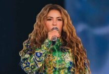 شاكيرا خلال ظهورها في فيديو أغنية جديدة مرتبطة بكأس العالم